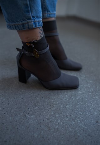 VINTAGE 80'S GREY SHOES
