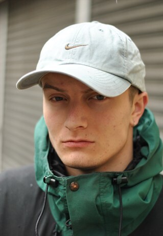 VINTAGE NIKE DAD CAP