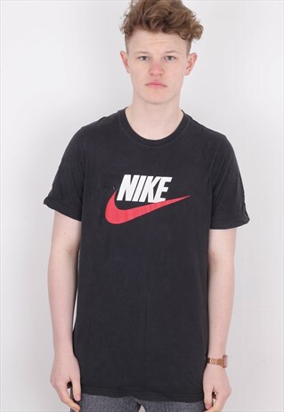 VINTAGE NIKE T SHIRT BTN54