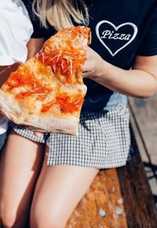 EMBROIDERED PIZZA HEART IN WHITE ON BLACK T-SHIRT