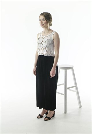 CROCHET SLEEVELESS VEST / WHITE SEE THROUGH TOP