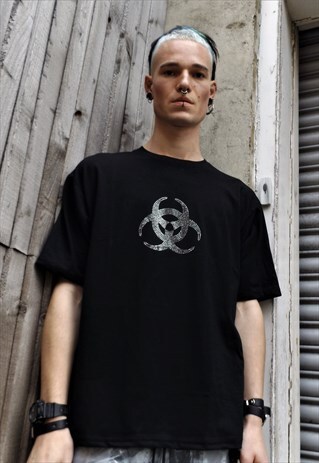 REGULAR FIT DIAMANTE HAZARD EMBROIDERED UTILITY TEESHIRT