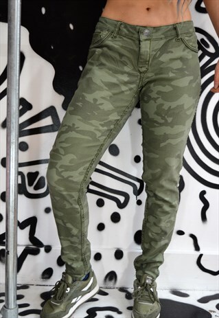 REVERSIBLE CAMOUFLAGE GREEN TROUSERS