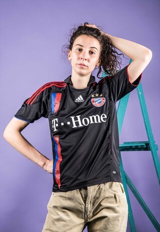 ADIDAS VINTAGE 1990S BLACK BAYERN MUNCHEN FOOTBALL SHIRT