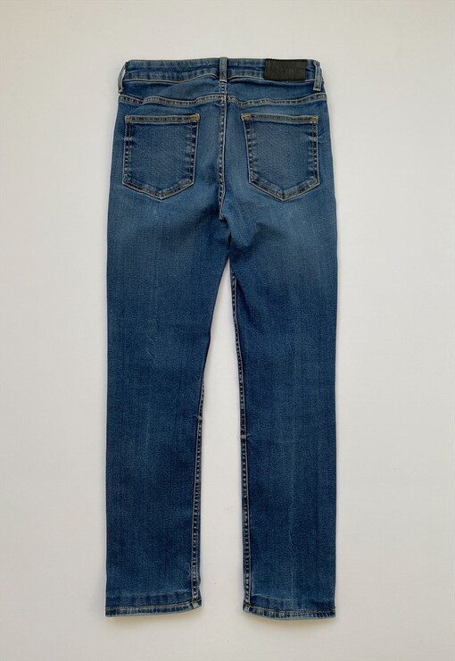 garment image