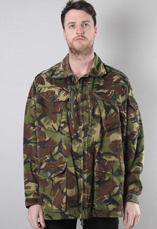 VINTAGE MILITARY CAMO ARMY JACKET X-LARGE