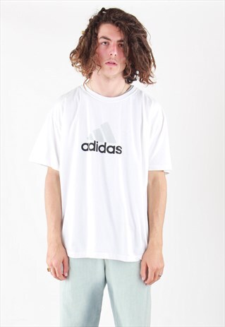 VINTAGE ADIDAS T-SHIRT