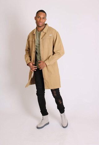 RETURN OF THE MAC LONGLINE DENIM JACKET IN SANDY TAN