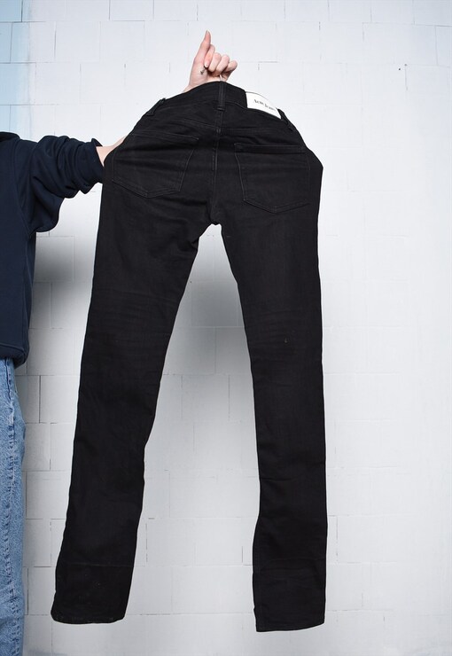 garment image