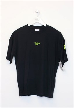 Vintage Reebok t-shirt in Black. Best fits M