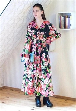 Black long maxi vintage shirt dress with bright flowers