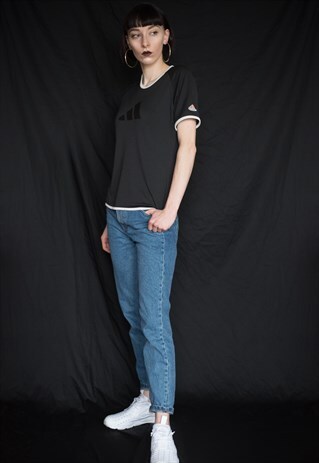 CLASSIC ADIDAS T-SHIRT
