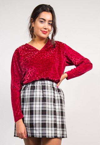 90'S VINTAGE RED PATTERNED V-NECK VELVET TOP