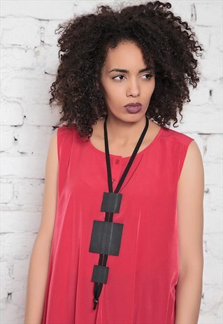 LEATHER JEWELLERY NECKLACE/ OVERSIZED NECKLACE/