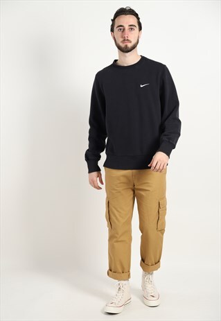 VINTAGE NIKE SMALL LOGO SWEATSHIRT BLACK