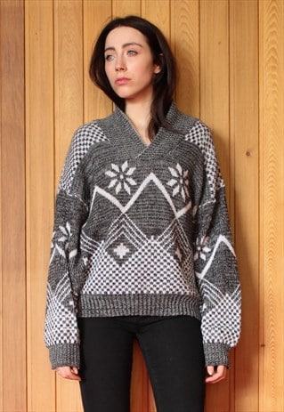 VINTAGE 1980S GREY AND WHITE PATTERNED JUMPER