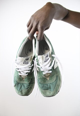 VINTAGE NEW BALANCE GREEN SUEDE TRAINERS