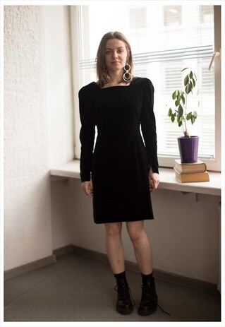 VINTAGE 70'S BLACK VELVET MINI DRESS WITH SQUARE NECK