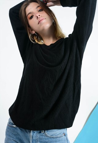 VINTAGE DOCKERS ACRYLIC V-NECK JUMPER IN BLACK