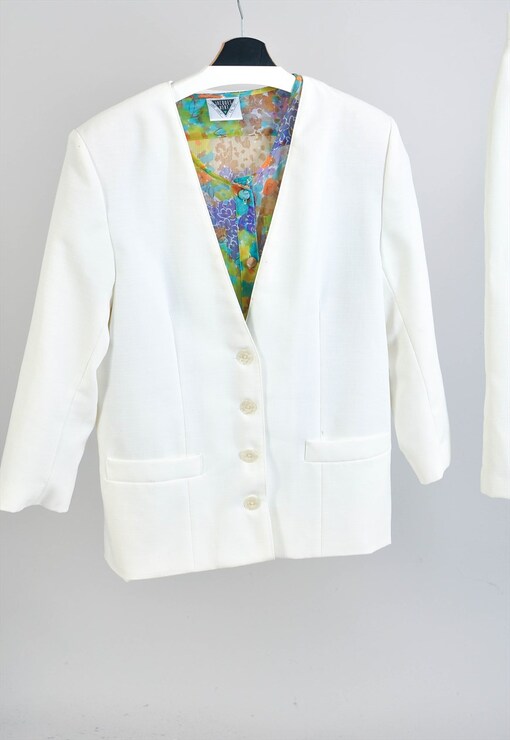 garment image