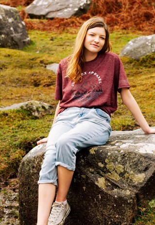 SHORT-SLEEVED BURGUNDY REGEN TSHIRT LAKESIDE GRAPHIC PRINT