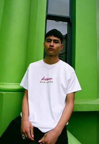 SHORT SLEEVED T-SHIRT IN WHITE WITH 90S LOGO DESIGN PRINTED