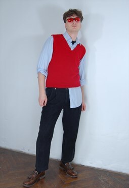 Vintage 90's soft unisex fitting knitted school jumper vest