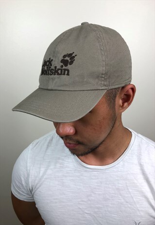 VINTAGE BEIGE JACK WOLFSKIN CAP