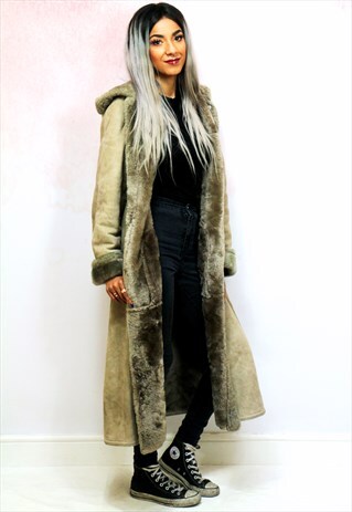 1980S VINTAGE KHAKI GREEN HOOD SHEEPSKIN SHERPA COAT
