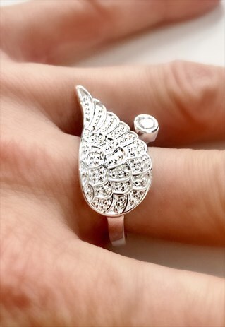 ANGEL WING RING