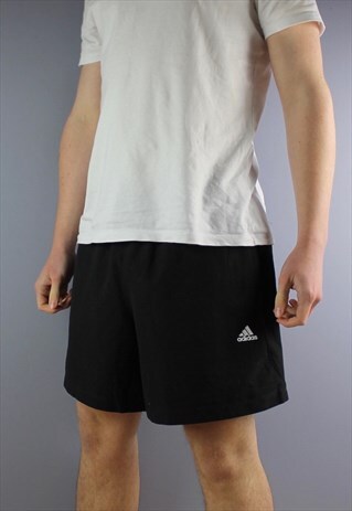 VINTAGE ADIDAS SHORTS IN BLACK WITH POCKETS, EMBROIDERED LOG