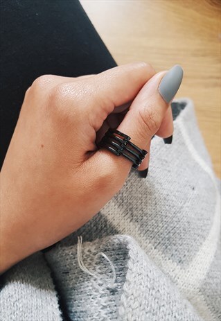 BLACK CAGED UNIQUE FOLDABLE RING (SURGICAL STEEL)