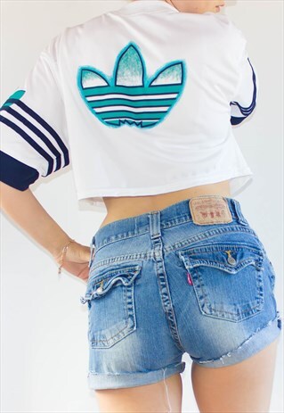 VINTAGE 90'S LOW RISE STONEWASH LEVI'S SHORTS