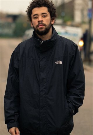THE NORTH FACE 2 IN 1 FLEECE AND COAT IN CLEAN ALL BLACK