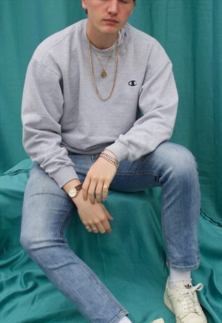 VINTAGE CHAMPION GREY SWEATSHIRT