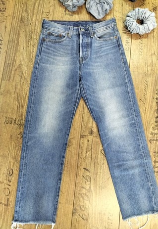 Vintage 90's 501 Slim Fit Levi Blue Jeans