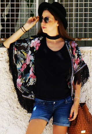 BLOSSOM KIMONO WITH TASSELS