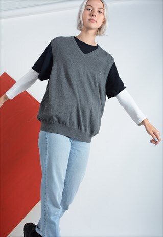VINTAGE IZOD SLEEVELESS JUMPER IN GREY
