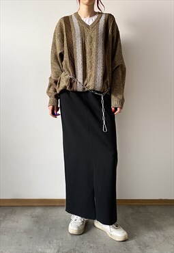 Vintage 90s patterned v-neck jumper in light brown