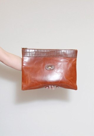 VINTAGE 1980'S LARGE BROWN EL CAMPERO CLUTCH BAG