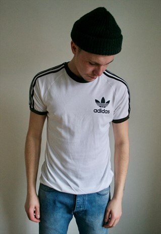 VINTAGE 90'S ADIDAS T-SHIRT
