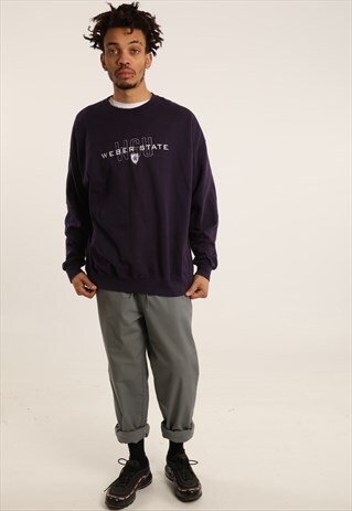 VINTAGE CHAMPION EMBROIDERED COLLEGE SWEATSHIRT