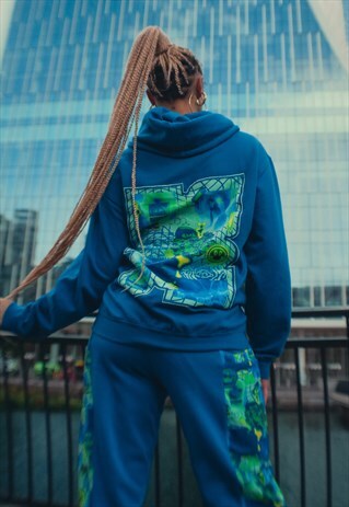 GRAPHIC PRINT Y2K RAVE HOODIE WITH BACK PATCH 