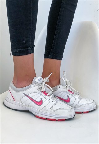 NIKE VINTAGE LEATHER SNEAKERS
