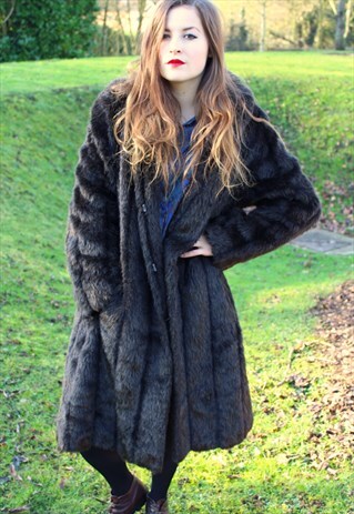 VINTAGE 80S FAUX FUR JACKET MEDIUM COAT FLAWLESS BRITISH