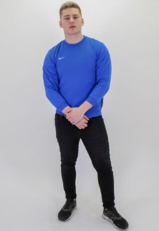 VINTAGE NIKE SWEATSHIRT