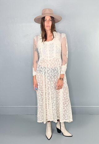 ETHEREAL LACE BOLERO