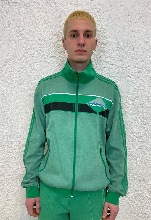 garment image