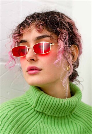 SQUARE METAL FRAME SUNLASSES IN RED