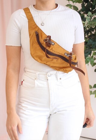 VINTAGE 90S NYLON BUM BAG IN TAN